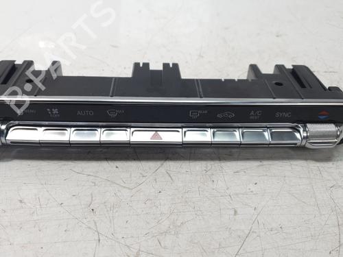 Used Climate control MERCEDES-BENZ CLA (C118) CLA 200 4-matic (118.388) (163 hp) 28129452
