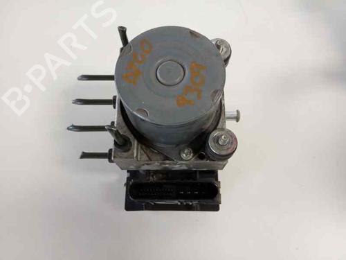 Used ABS pump TOYOTA AYGO (_B1_) 1.0 (KGB10_, KGB10R) (68 hp) 2815113