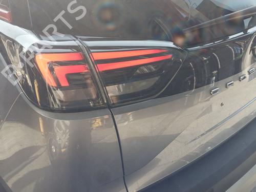 Used Left tailgate light OPEL CROSSLAND X / CROSSLAND (P17, P2QO) 1.2 (75) (110 hp) 28209372