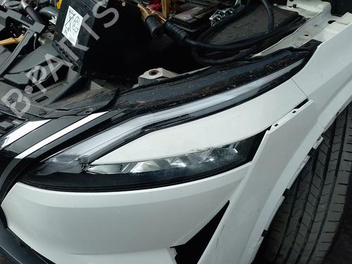 Used Left headlight NISSAN QASHQAI III (J12) 1.3 DIG-T (140 hp) 31880829