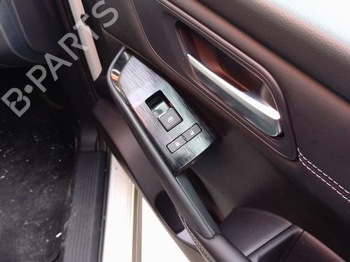 Used Right front window switch NISSAN QASHQAI III (J12) 1.3 DIG-T (140 hp) 31880838
