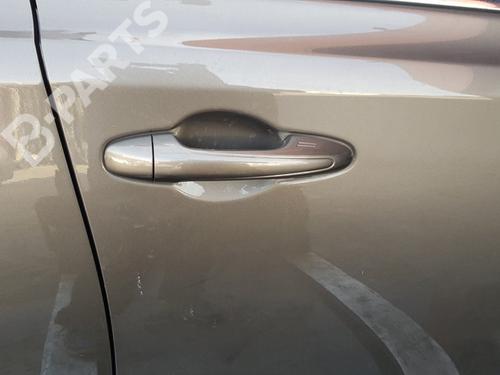 Used Front right exterior door handle Front right exterior door handle TOYOTA RAV 4 IV (_A4_) 2.5 Hybrid 4WD (AVA44, AVA44_) (197 hp) 9822592 9822592