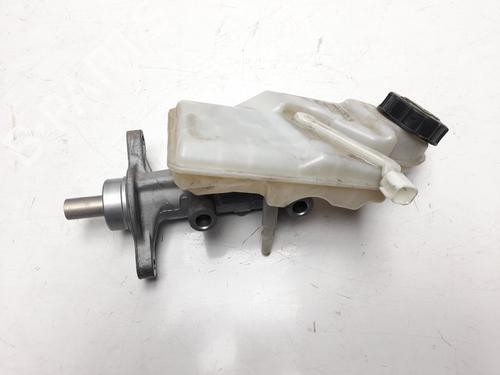 Used Brake master cylinder VOLVO V40 Hatchback (525) D2 (114 hp) 7233841
