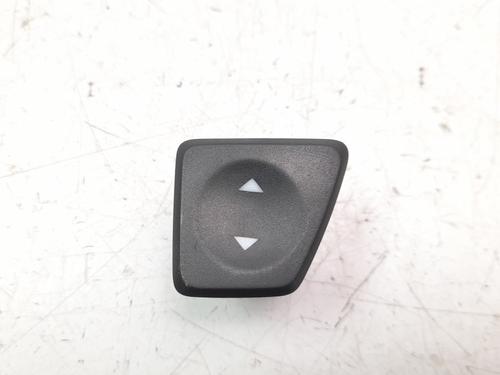 Used Right front window switch FIAT 500 (312_) [2007-2025]  17671361