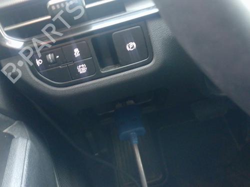 Used Hand brake Hand brake KIA SPORTAGE V (NQ5) 1.6 T-GDi Hybrid AWD (230 hp) 39695832 39695832