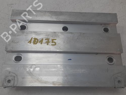 Used Support Support PORSCHE CAYMAN (981) 3.8 GT4 (385 hp) 32702853 32702853