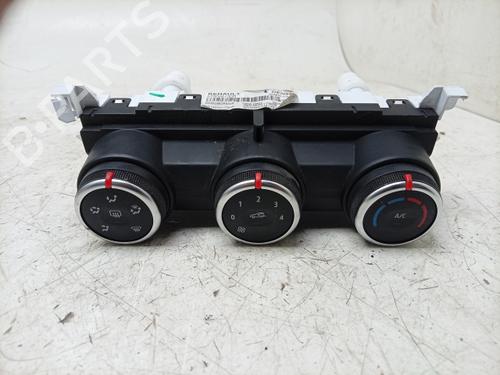Used Climate control Climate control RENAULT CLIO V (B7_) 1.0 TCe 90 (B7MT) (91 hp) 32698068 32698068