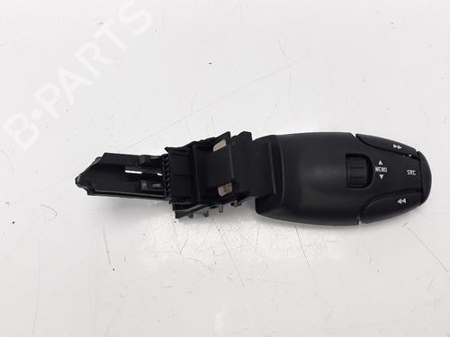 Used Steering wheel controls CITROËN XSARA (N1) 2.0 HDi 90 (90 hp) 7207271