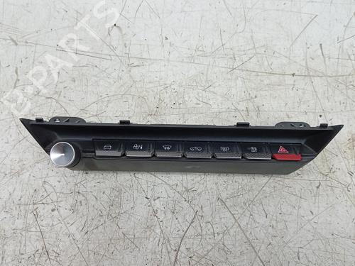 Used Switch Switch PEUGEOT 308 SW III (FC_, FJ_, FR_, F4_, FN_) PureTech 130 (FRHNSL, FRHNST) (131 hp) 40498418 40498418