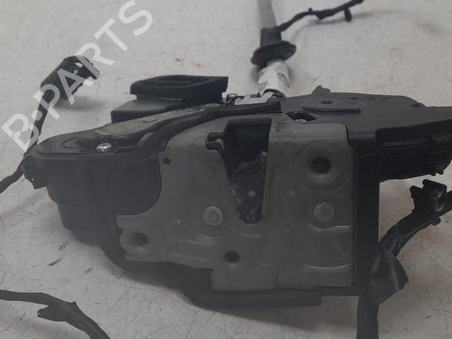 front-left-lock-vw-t-roc-a11-d11-2017-32019439 main image