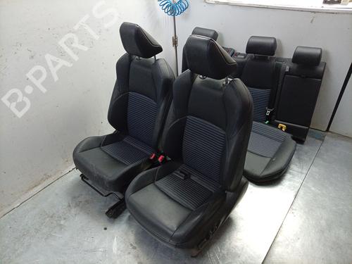Sæde sæt Sæde sæt TOYOTA RAV 4 V (_A5_, _H5_) 2.5 Hybrid AWD (AXAH54) (178 hp) 37494610 37494610