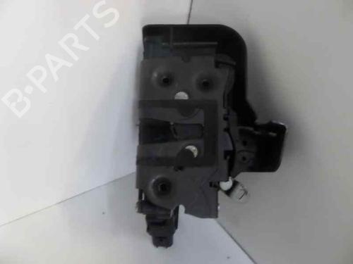 Højre fortil lås FORD FOCUS II (DA_, HCP, DP) 1.6 TDCi (90 hp) 330754