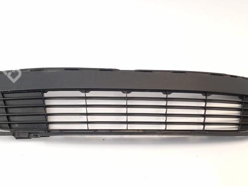 Grill / Grid TOYOTA YARIS (_P13_) 1.0 (KSP130_) (69 hp) 7117824