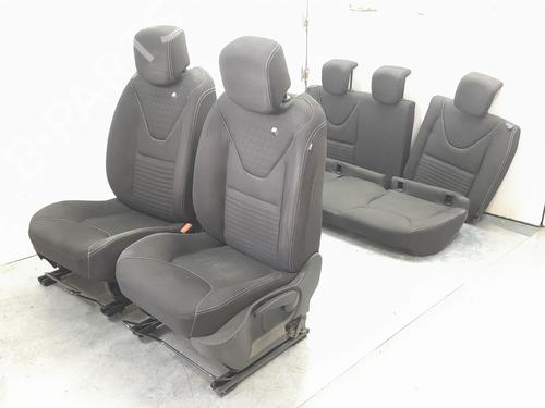 Set sedili Set sedili RENAULT CLIO IV (BH_) 0.9 TCe 90 (BHNF, BHMA, BHMH, BHJK, BHJR) (90 hp) 36700882 36700882