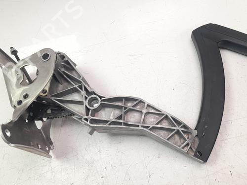 Frein à main RENAULT MEGANE IV Hatchback (B9A/M/N_) 1.2 TCe 100 (B9MS) | BP15410068I18 