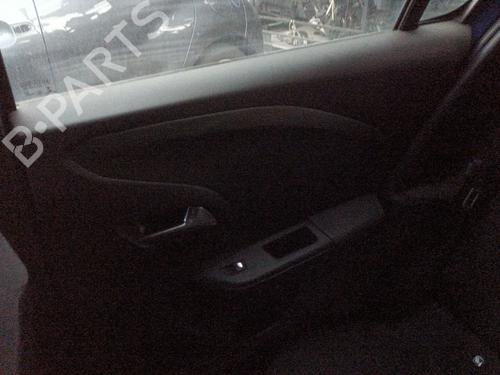 Used Right rear window switch OPEL CORSA F (P2JO) 1.2 (68) (101 hp) 29114600