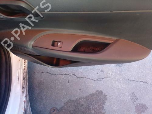 Used Right rear window switch Right rear window switch HYUNDAI i20 III (BC3, BI3) 1.0 T-GDI (101 hp) 40009785 40009785