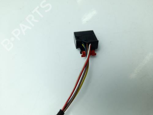 Right mirror AUDI A1 Sportback (8XA, 8XF) 1.6 TDI | BP32372571C27 