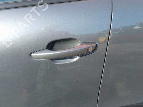 Venstre foran utvendig håndtak CITROËN C4 III (BA_, BB_, BC_) 1.2 PureTech 130 (BAHNSA, BAHNSB) (130 hp) 31706558