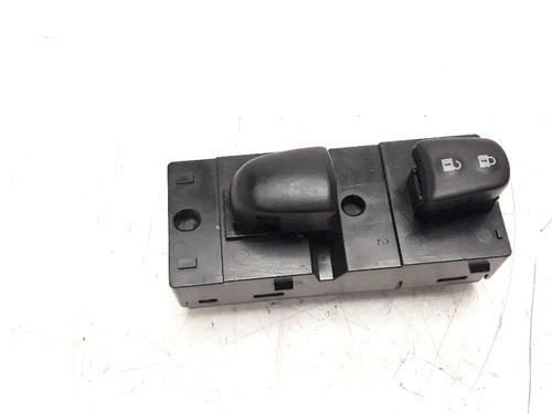 Used Right front window switch NISSAN JUKE (F15) [2010-2019]  9624440