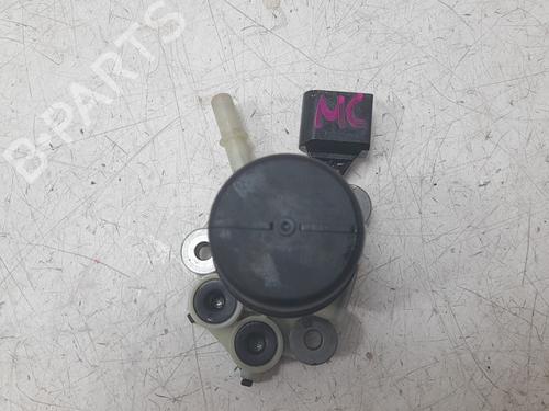 Used Fuel pump Fuel pump VW PASSAT B8 Variant (3G5, CB5) 2.0 TDI (200 hp) 32673591 32673591