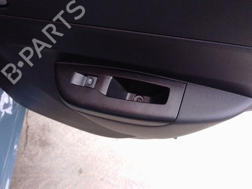 BP31090052I28 main image