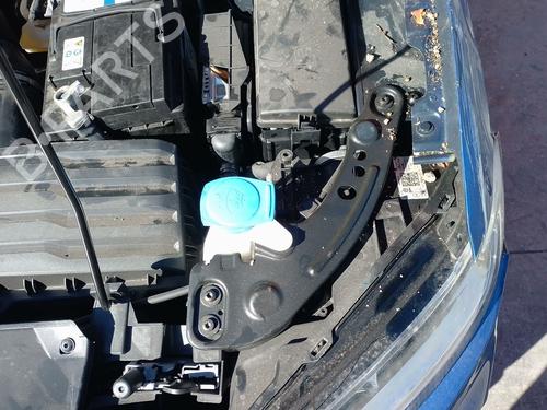 Windscreen washer tank VW T-ROC (A11, D11) 1.0 TSI | BP31353045C113