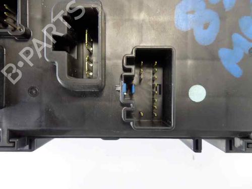 Fuse box FORD MONDEO III Turnier (BWY) 2.0 16V TDDi / TDCi | BP289482E1 