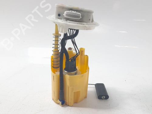 Used Fuel pump RENAULT EXPRESS Box Body/MPV 1.5 Blue dCi 75 (F6AA) (75 hp) 27588490