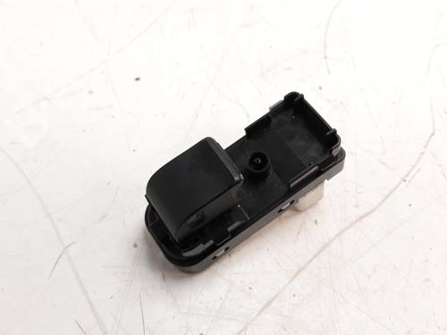 right-rear-window-switch-mazda-3-bm-bn-22-d-kd3566370-2013-2014-2015-2016-2017-2018-2019-9110466 main image