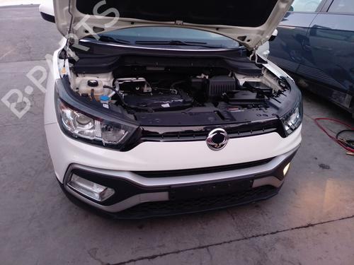 Used Grille SSANGYONG XLV SUV e-XGi 160 (128 hp) 30611292
