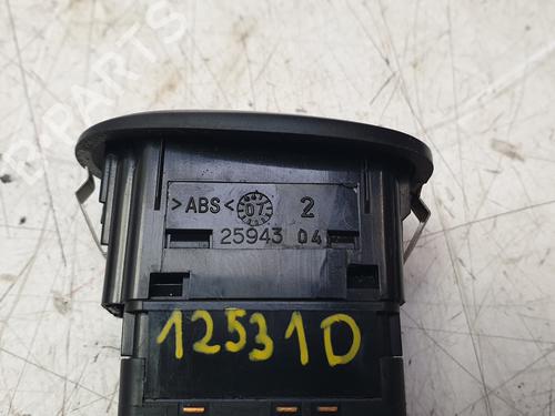 Right rear window switch PEUGEOT 1007 (KM_) 1.4 HDi | BP33799699I28 - Image 2