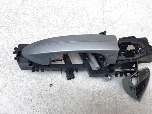 Used Front left exterior door handle FORD ECOSPORT 1.0 EcoBoost (140 hp) 17625649