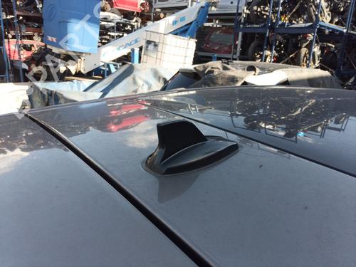 Antenne/Halterung für LAND ROVER DISCOVERY SPORT (L550) 2.0 D 4x4 (180 hp) 26217704