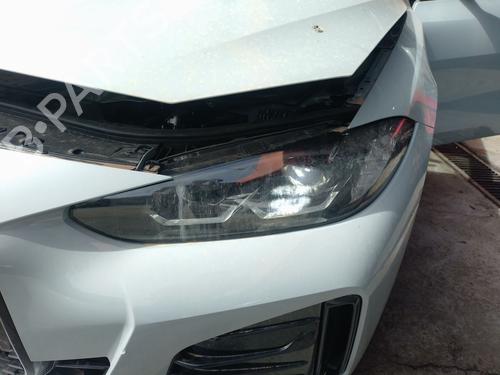 Venstre forlygte Venstre forlygte BMW i4 (G26) eDrive40 (340 hp) 34276245 34276245