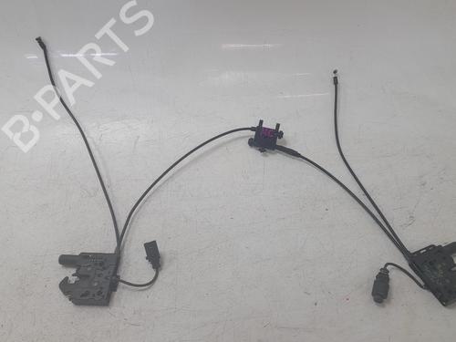 hood-lock-audi-a4-b9-8w2-8wc-2015-33800336 main image
