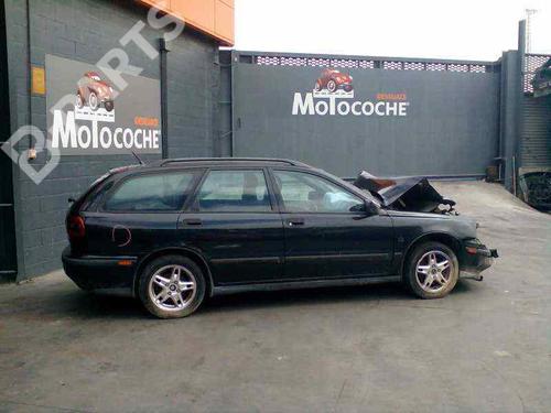 VOLVO V40 Estate (645)  1.9 DI  4866
