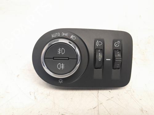 Used Headlight switch OPEL ASTRA K (B16) [2015-2022]  9652696