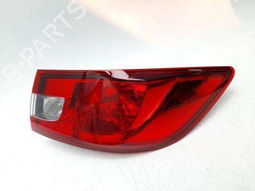 right-taillight-renault-clio-iv-bh_-2012-2013-2014-2015-2016-2017-2018-2019-2020-2021-36775918 main image