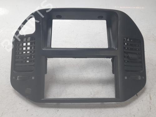 Used Air vent Air vent MITSUBISHI PAJERO III (V7_W, V6_W) 3.2 Di-D (V68W, V78W) (165 hp) 33326069 33326069