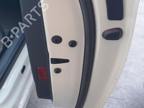 Used Front right lock AUDI A3 Sportback (8VA, 8VF) 1.6 TDI (105 hp) 22227413