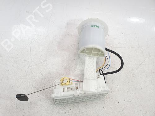 Used Fuel pump Fuel pump TOYOTA YARIS (_P21_, _PA1_, _PH1_) 1.5 (MXPA11) (125 hp) 29023607 29023607