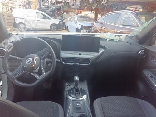 Armrest / Center console NISSAN JUKE (F16_) DIG-T 117 | BP29490826I20 