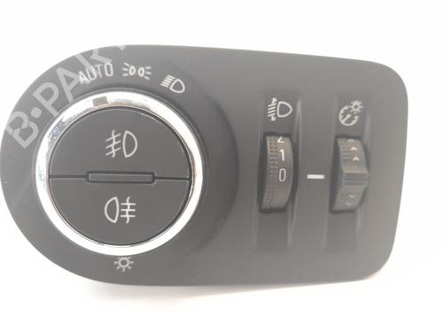 Used Headlight switch OPEL ASTRA K (B16) [2015-2022]  9521954