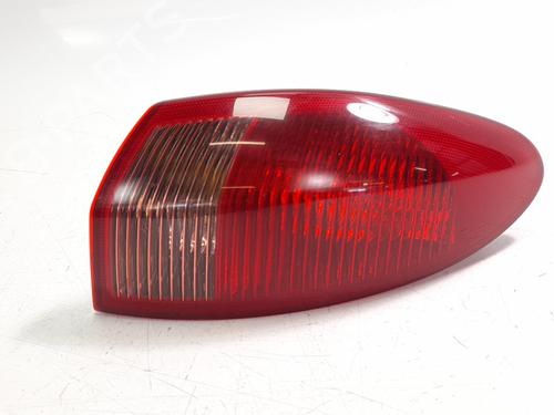 Højre baglygte ALFA ROMEO 147 (937_) 1.9 JTDM 8V (937.AXD1A, 937.AXU1A, 937.BXU1A) (120 hp) 19145616