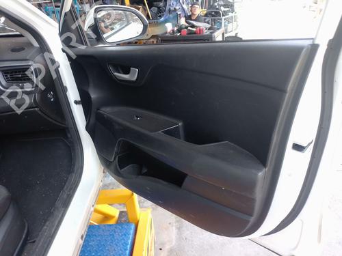 Front right window mechanism KIA STONIC (YB) 1.0 T-GDi | BP37758377C23 - Image 1