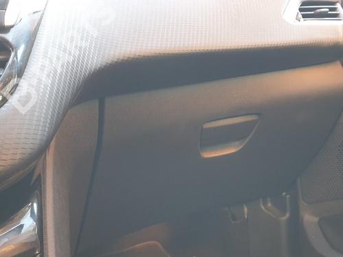 glove-box-peugeot-2008-i-cu_-16-bluehdi-120-96728471zd-2013-10734829 main image