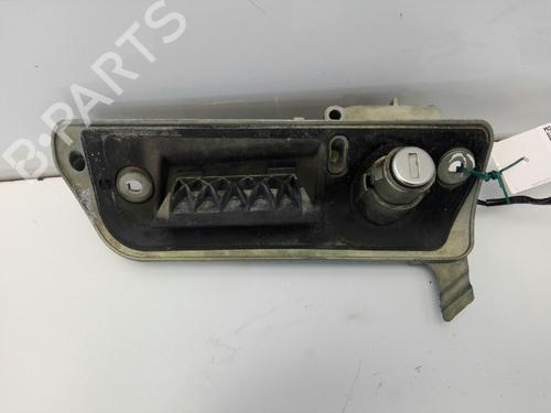 Used Tailgate handle VW CADDY III Box Body/MPV (2KA, 2KH, 2CA, 2CH) 1.9 TDI (105 hp) 2130702