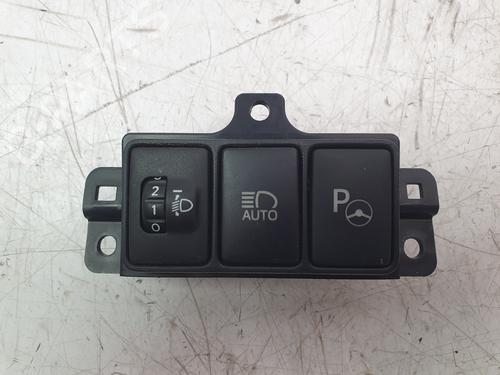 Używane Przełącznik TOYOTA C-HR (_X1_) 1.8 Hybrid (ZYX10_, ZYX11_) (98 hp) 30638674