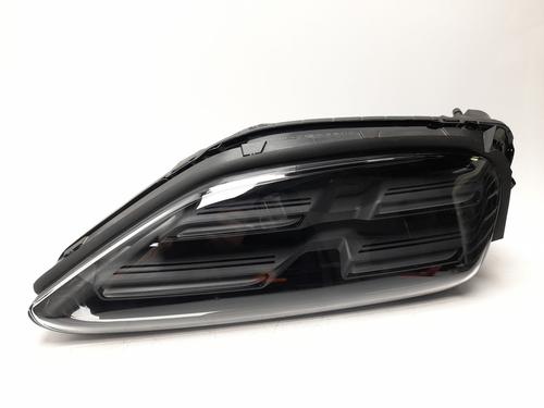 Lyskaster venstre Lyskaster venstre PORSCHE MACAN (XAB) 4 Electric 4 (XABBB1, XABFD1) (408 hp) 36995128 36995128